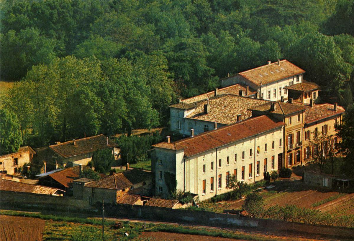 Early aerial view of the abbey
